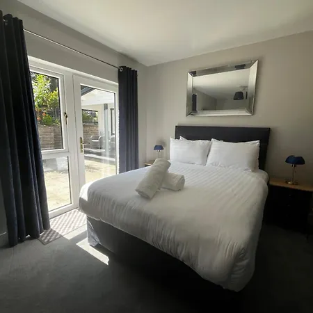 Milltown House دينغل
